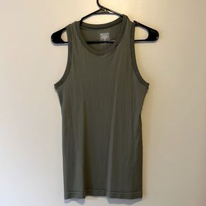 Athleta tank top, size M